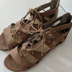 Circus By Sam Edelman Tie Up Faux Suede Gladiator Sandals Size 7.5
